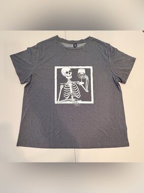 SHEIN Curve | women’s graphic Skeleton with wine t-shirt. Size: 1XL